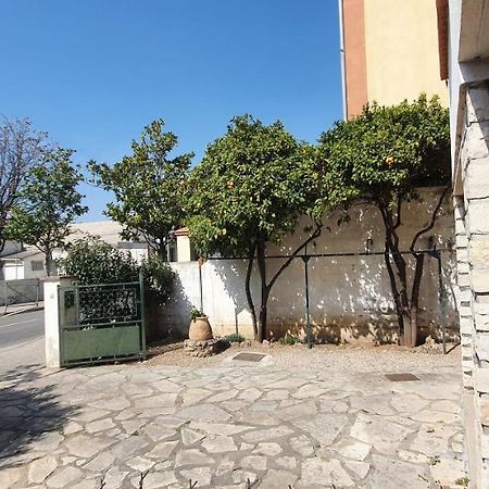 Appartement Entier Au Dessus De Villa, Climatisation Reversible Poele A Bois Tres Chaleureux , Wi Fi Parking Privee Gratuit Situation 500 M, Plage Et Centre Ville Sanary-sur-Mer Bagian luar foto