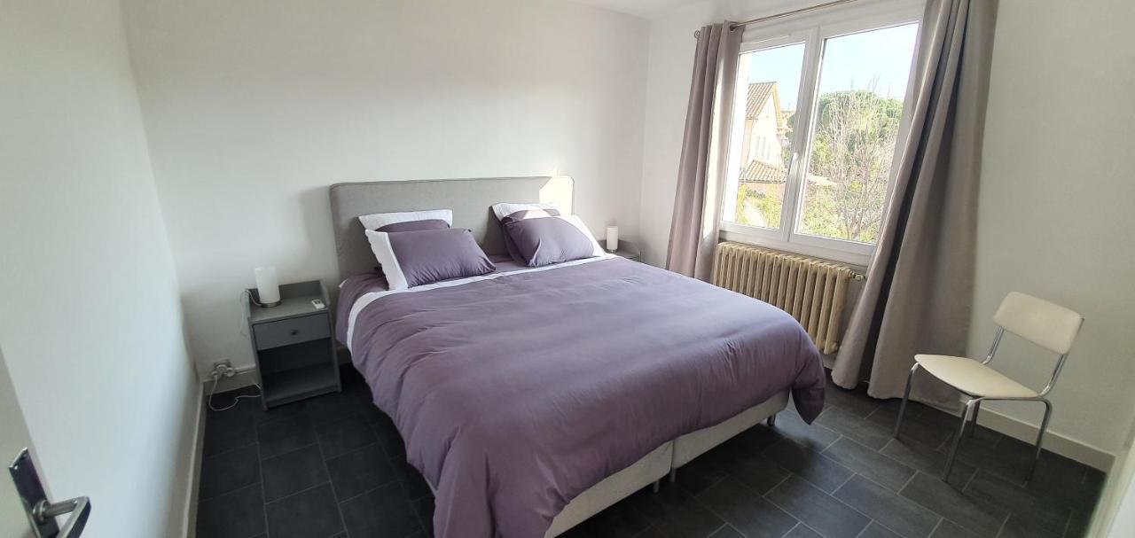 Appartement Entier Au Dessus De Villa, Climatisation Reversible Poele A Bois Tres Chaleureux , Wi Fi Parking Privee Gratuit Situation 500 M, Plage Et Centre Ville Sanary-sur-Mer Bagian luar foto