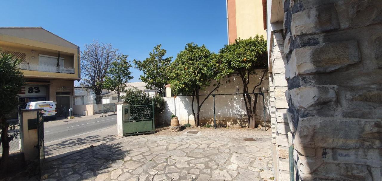 Appartement Entier Au Dessus De Villa, Climatisation Reversible Poele A Bois Tres Chaleureux , Wi Fi Parking Privee Gratuit Situation 500 M, Plage Et Centre Ville Sanary-sur-Mer Bagian luar foto