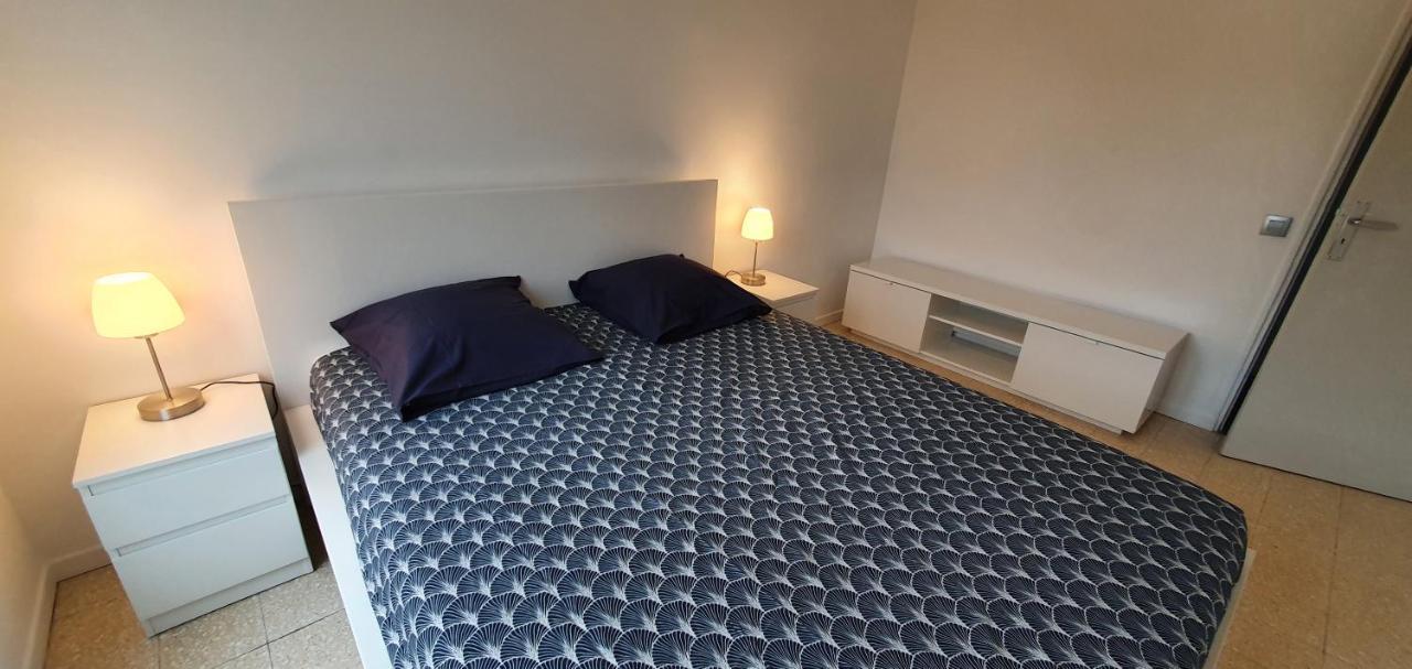Appartement Entier Au Dessus De Villa, Climatisation Reversible Poele A Bois Tres Chaleureux , Wi Fi Parking Privee Gratuit Situation 500 M, Plage Et Centre Ville Sanary-sur-Mer Bagian luar foto